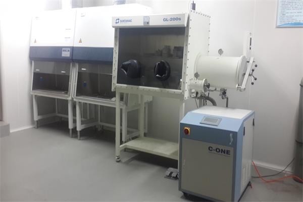 グローブボックス